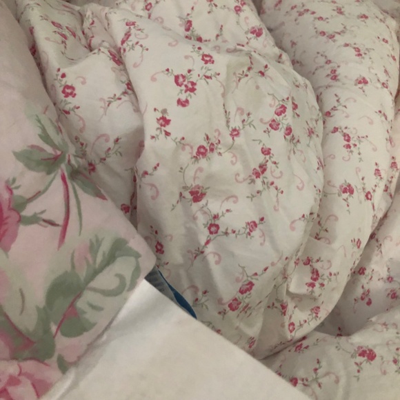 Simply Shabby Chic 3 piece king set Misty Rose ruffled comforter shams Target - Picture 11 of 12